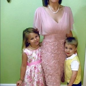 Beautiful dress. Rose Gold color.